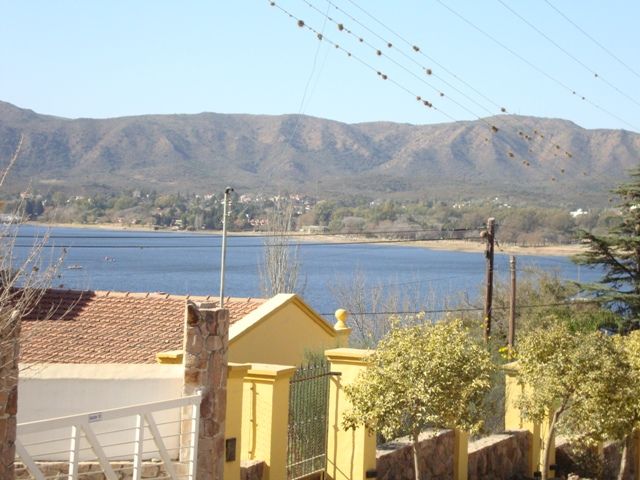 MUY LINDO LOTE EN VILLA CARLOS PAZ, VILLA DEL LAGO, CON VISTA AL LAGO