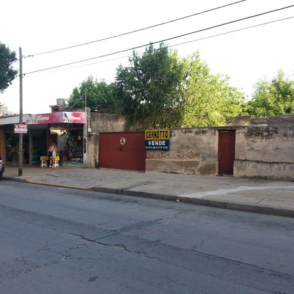 TERRENO EN VENTA PARA LEVANTAR EDIFICIO, sobre calle Pellegrini