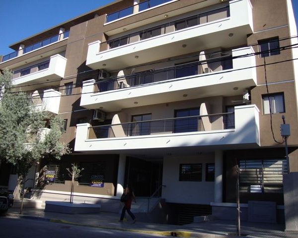 COCHERAS CÉNTRICAS, EN VENTA EN VILLA CARLOS PAZ, UBICADAS EN SUBSUELO DE EDIFICIO