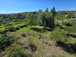 BELLÍSIMA CASA EN VENTA EN ESTANCIA VIEJA, A 2 CUADRAS DEL RIO BALNEARIO, UN LUGAR DE SIERRAS Y RELAX. GRAN PARQUE DE 2.760 mt2