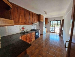 BELLO DEPARTAMENTO EN VENTA EN CARLOS PAZ, en TORRE SOLIS, Gran Vista Panorámica. 2 DORMITORIOS, 7mo piso con balcón !!!