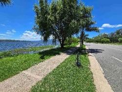 Nuevo ! POZO DE INVERSIÓN DELUXE, EN VILLA CARLOS PAZ, SOBRE PLENA COSTANERA FRENTE AL LAGO. Gran Oportunidad de Inversión de Alta Gama