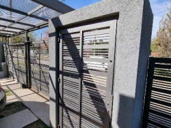 HERMOSA CASA EN VENTA EN SAN ANTONIO DE ARREDONDO, CON PILETA, QUINCHO, 4 DORMITORIOS, 3 BAÑOS. BELLA BELLA. ALTA CALIDAD