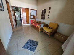 CASA EN PH EN VENTA, EN VILLA CARLOS PAZ, BARRIO CENTRO OESTE, EXCELENTE OPCIÓN DE INVERSIÓN, 1 dorm, Patio verde, Asador. TODOS LOS SERVICIOS.