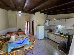 CASA EN PH EN VENTA, EN VILLA CARLOS PAZ, BARRIO CENTRO OESTE, EXCELENTE OPCIÓN DE INVERSIÓN, 1 dorm, Patio verde, Asador. TODOS LOS SERVICIOS.