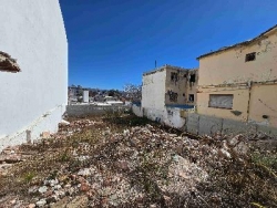 TERRENO EN VENTA EN CARLOS PAZ, CÉNTRICO, IDEAL PARA CONSTRUIR HOTEL, LOCALES, OFICINAS Y DEPARTAMENTOS. Gran Oportunidad.