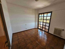 BELLO DEPARTAMENTO EN VENTA EN CARLOS PAZ, en TORRE SOLIS, Gran Vista Panorámica. 2 DORMITORIOS, 7mo piso con balcón !!!