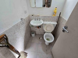 BELLA CASA EN VENTA EN VILLA CARLOS PAZ, CON PILETA, Bº Villa del Lago, Residencial, con excelente vista panorámica.