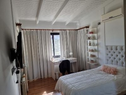 HERMOSA CASA EN VENTA EN SAN ANTONIO DE ARREDONDO, CON PILETA, QUINCHO, 4 DORMITORIOS, 3 BAÑOS. BELLA BELLA. ALTA CALIDAD