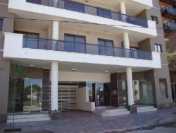 OPORTUNIDAD - DEPARTAMENTO EN VENTA EN VILLA CARLOS PAZ, ED. RIVERA OESTE, 1 dorm. 2do PISO. GAS NATURAL, ESCRITURA