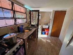 ESTABAS BUSCANDO ESTA CASA EN CARLOS PAZ - VENTA, EN OPORTUNIDAD, A 1 CUADRA DEL RÍO - PLAYAS DE ORO
