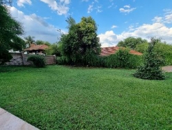 FABULOSA CASA EN VILLA CARLOS PAZ, Bº COSTA AZUL, CON PILETA CLIMATIZADA CUBIERTA, CANCHA DE SQUASH, Gas Natural !