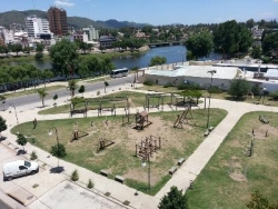 OPORTUNIDAD - DEPARTAMENTO EN VENTA EN VILLA CARLOS PAZ, ED. RIVERA OESTE, 1 dorm. 2do PISO. GAS NATURAL, ESCRITURA