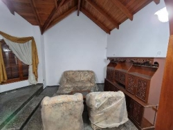 Oportunidad ! BELLISIMA CASA DE CATEGORÍA EN VENTA EN CARLOS PAZ, FRENTE AL RÍO, TODOS LOS SERVICIOS. LAS ENSENADAS