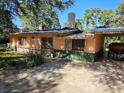 CASA EN VENTA EN PARQUE SIQUIMAN A 100 MTS DE LA RUTA 38. HERMOSO ENTORNO Y GRAN PARQUE
