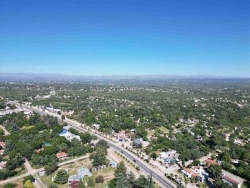 CASA EN VENTA EN PARQUE SIQUIMAN A 100 MTS DE LA RUTA 38. HERMOSO ENTORNO Y GRAN PARQUE