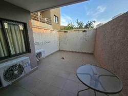 EXCELENTE DEPARTAMENTO EN VENTA EN CARLOS PAZ, 2 DORMITORIOS, FRENTE CON BALCÓN A LA CALLE + Patio Propio. EDIFICIO OLIVOS 4