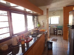 EXCELENTE CASA EN VENTA EN VILLA CARLOS PAZ, BARRIO ALTAMENTE RESIDENCIAL CON VISTA PANORÁMICA