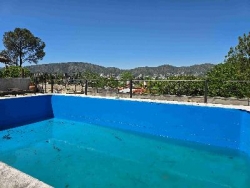 BELLO COMPLEJO de 6 Unidades, EN VENTA EN VILLA CARLOS PAZ, A 9 CUADRAS DE PEATONAL, CON VISTA PANORÁMICA, Piscina, Asadores.