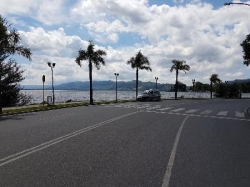 LOCALES EN VENTA - EN PLENA COSTANERA DE VILLA CARLOS PAZ, Gran Vista Al Lago ! Unidades de entrega Inmediata