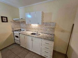 OPORTUNIDAD - DEPARTAMENTO EN VENTA EN VILLA CARLOS PAZ, ED. RIVERA OESTE, 1 dorm. 2do PISO. GAS NATURAL, ESCRITURA