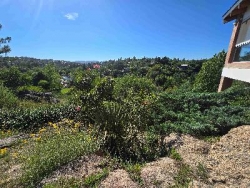 BELLÍSIMA CASA EN VENTA EN ESTANCIA VIEJA, A 2 CUADRAS DEL RIO BALNEARIO, UN LUGAR DE SIERRAS Y RELAX. GRAN PARQUE DE 2.760 mt2