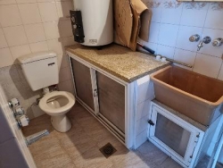 Oportunidad ! BELLISIMA CASA DE CATEGORÍA EN VENTA EN CARLOS PAZ, FRENTE AL RÍO, TODOS LOS SERVICIOS. LAS ENSENADAS